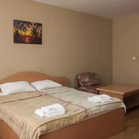 فندق Family Pautalia ساندانسكي