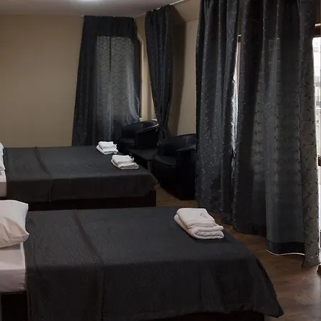 Family Pautalia ساندانسكي