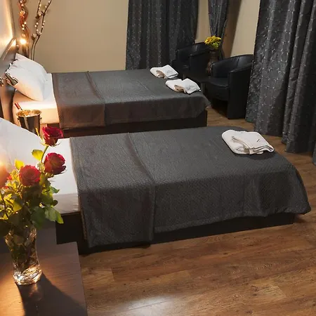 Family Pautalia Hotel 3*